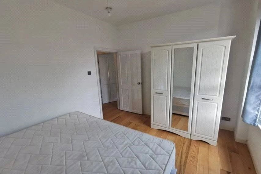 Property photo 3 of 6 Picture No. 02