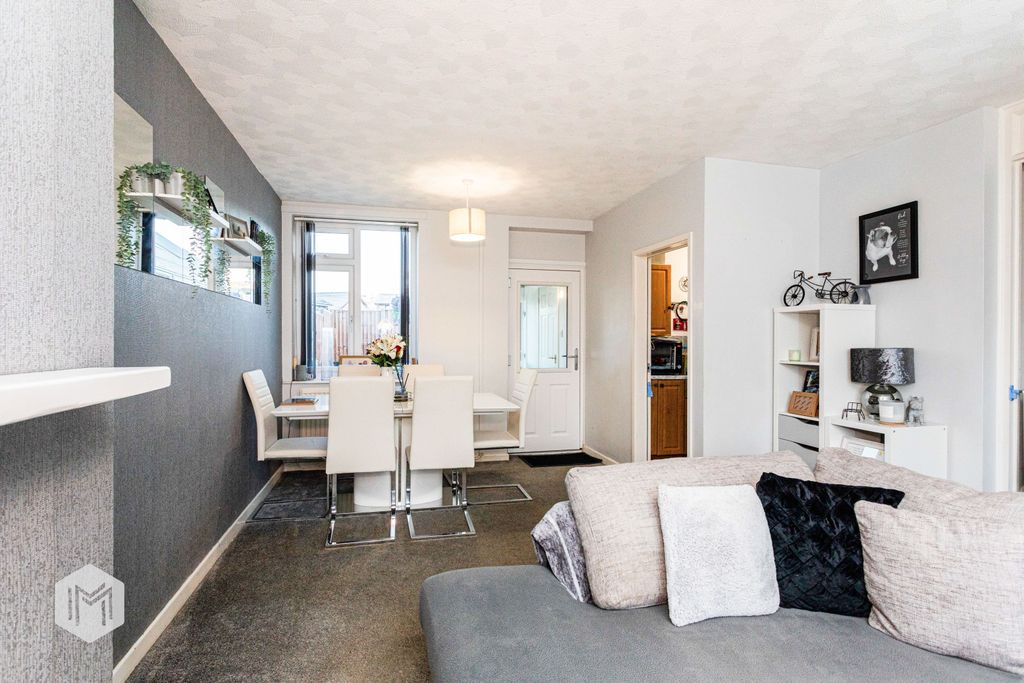 Property photo 3 of 15 Picture No. 35