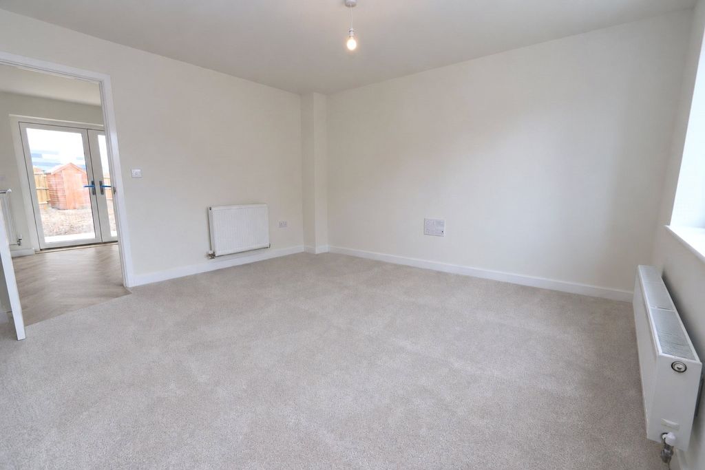 Property photo 2 of 6 Picture No. 05