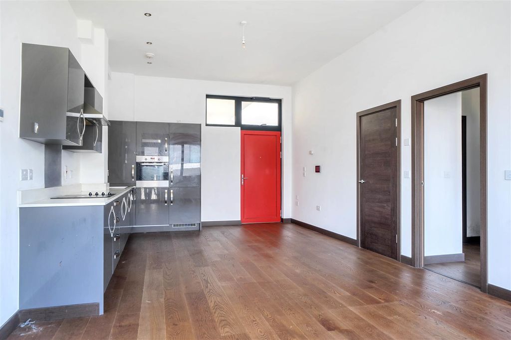 Property photo 3 of 12 Korda House - Kitchen Lounge 1.Jpg