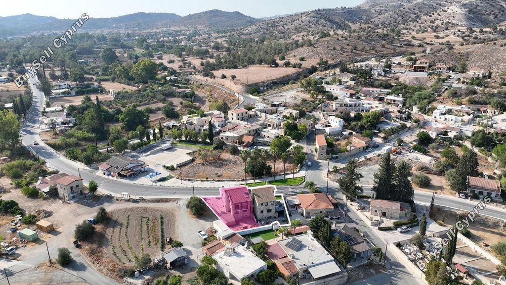 Property photo 3 of 30