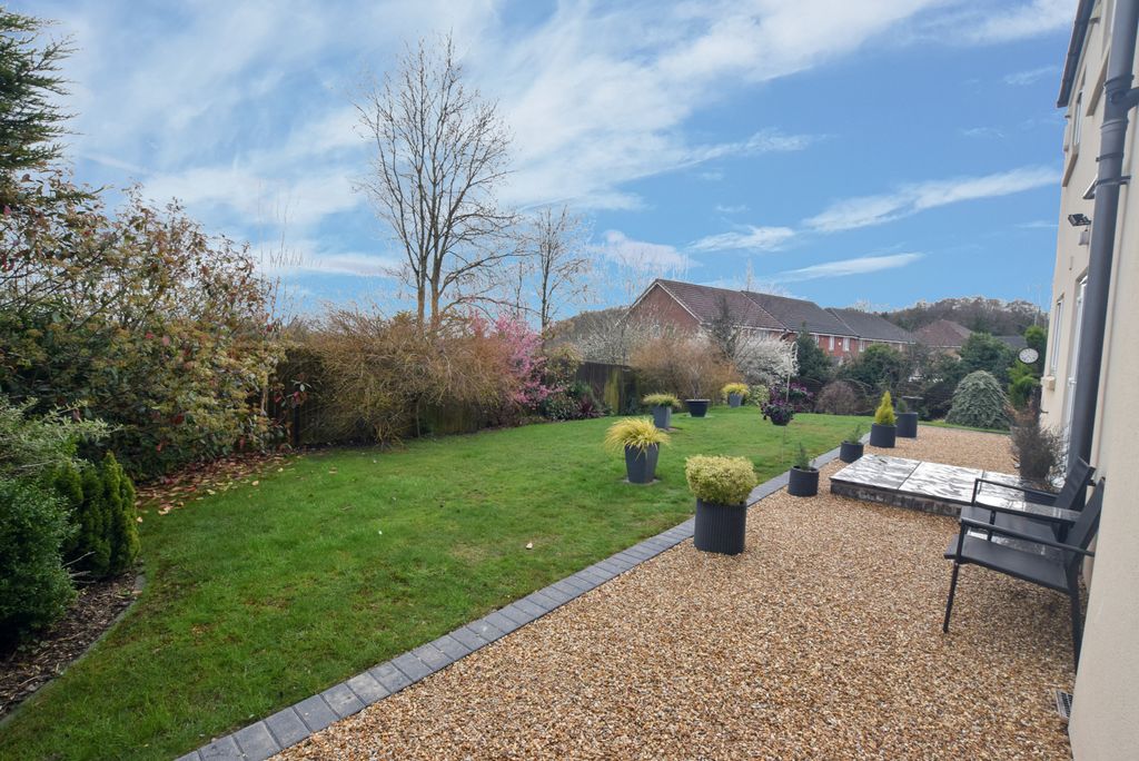 Property photo 1 of 26