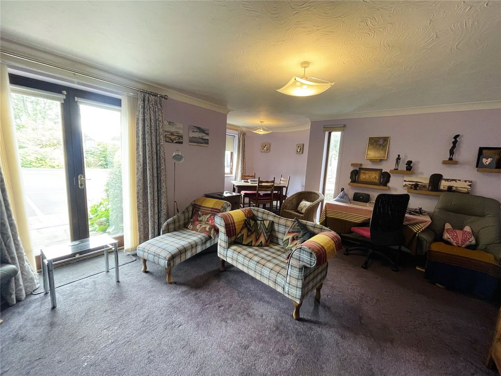 Property photo 2 of 14 Picture No. 01