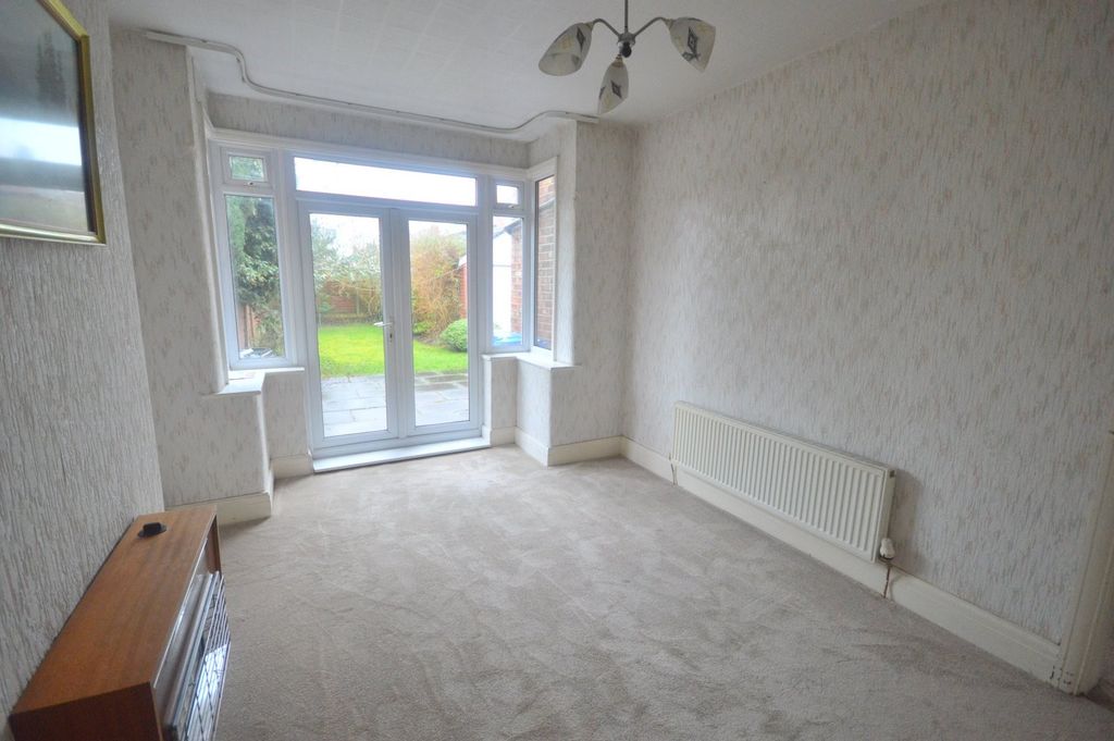 Property photo 3 of 9 Living Room