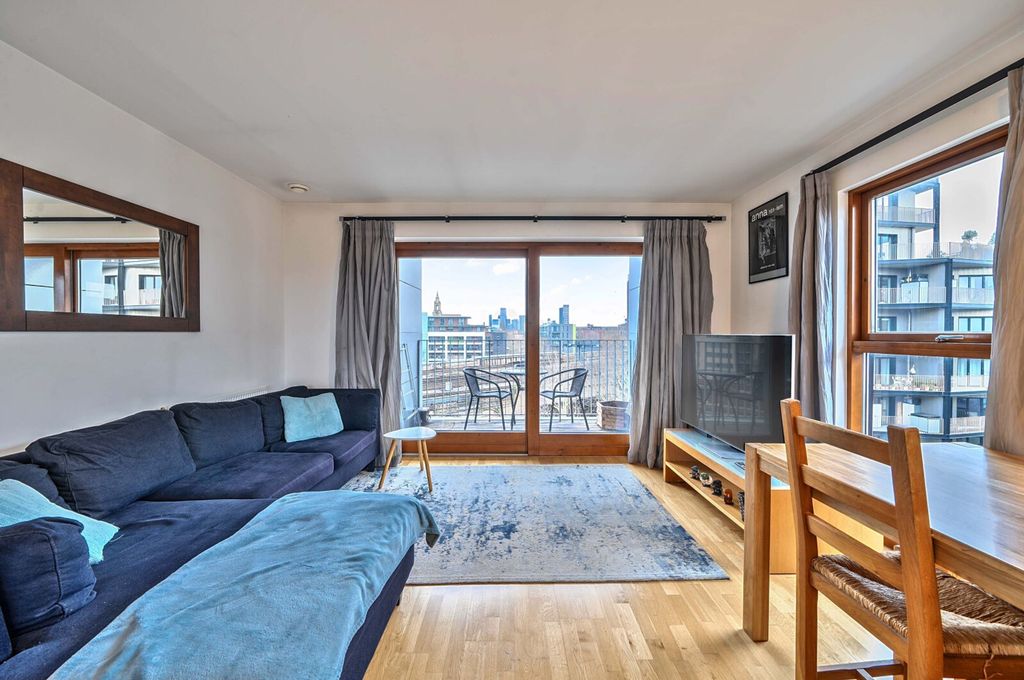 Property photo 1 of 24