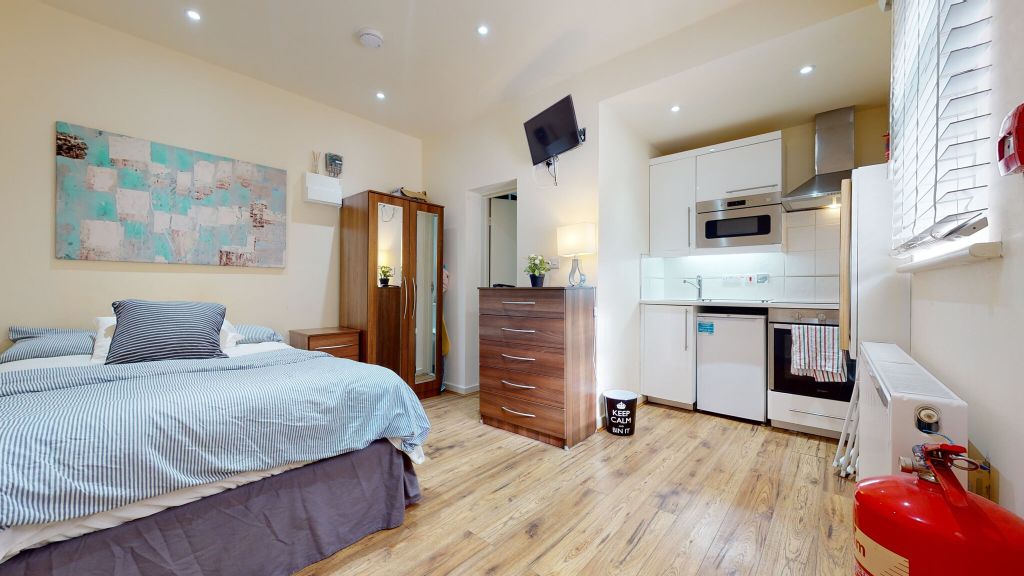 Property photo 3 of 4