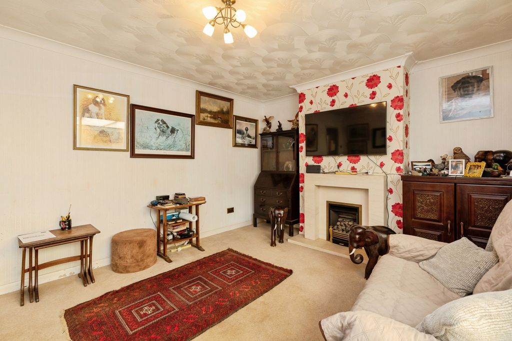 Property photo 2 of 15 Pbox-Img.Jpg