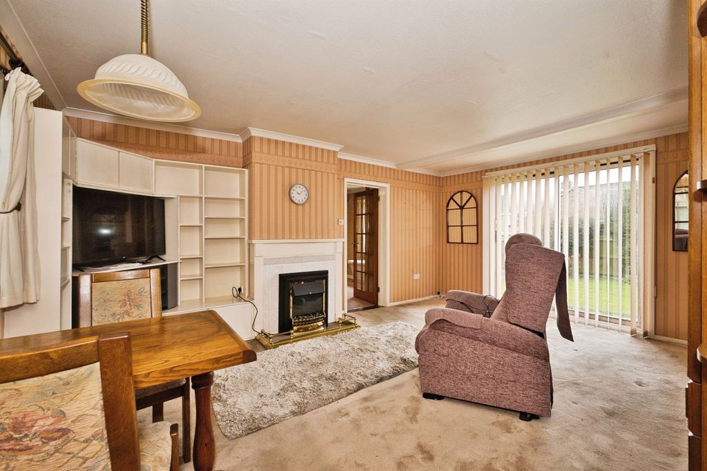 Property photo 3 of 22