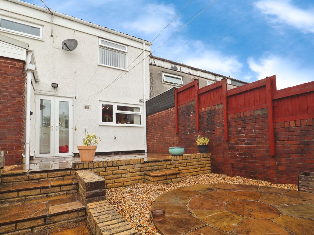 Property photo 3 of 17