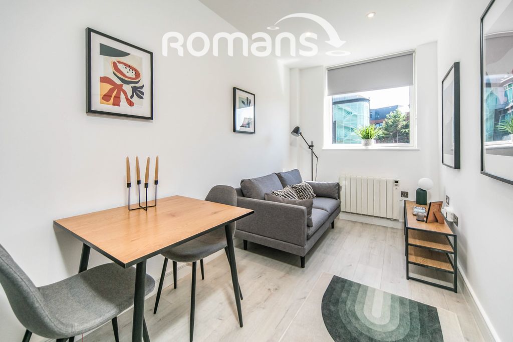 Property photo 2 of 11 82ee7848-9d0F-Ed11-B