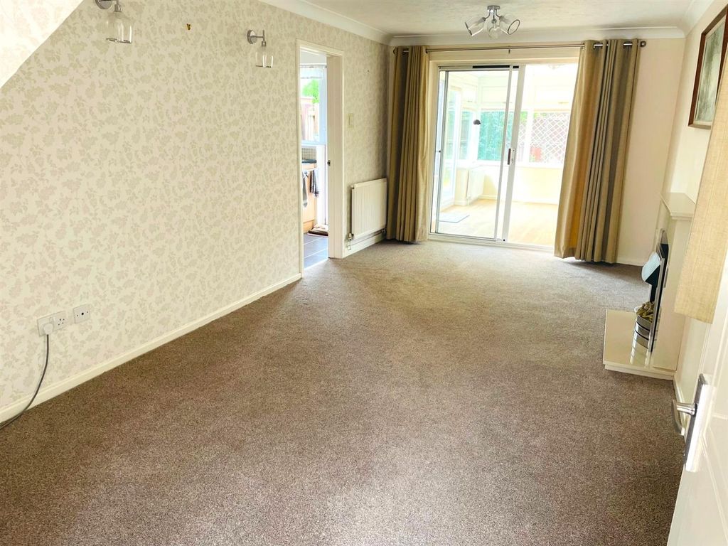 Property photo 2 of 22
