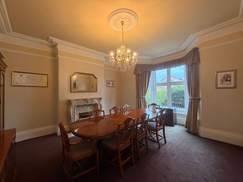 Property photo 2 of 49