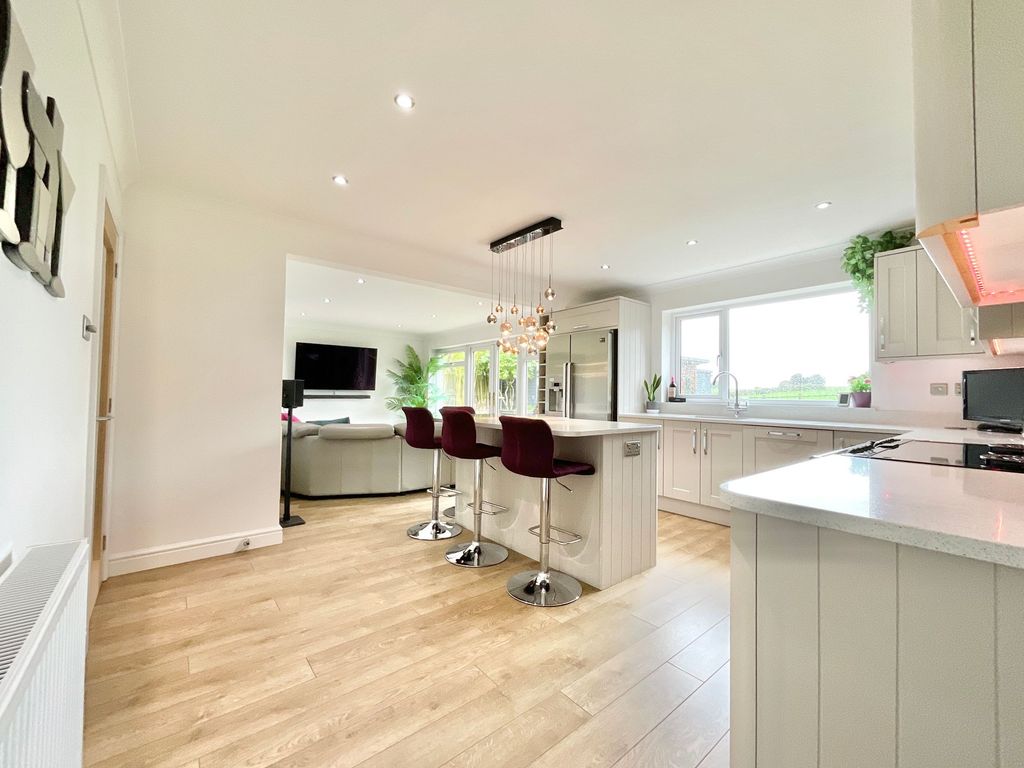 Property photo 2 of 44