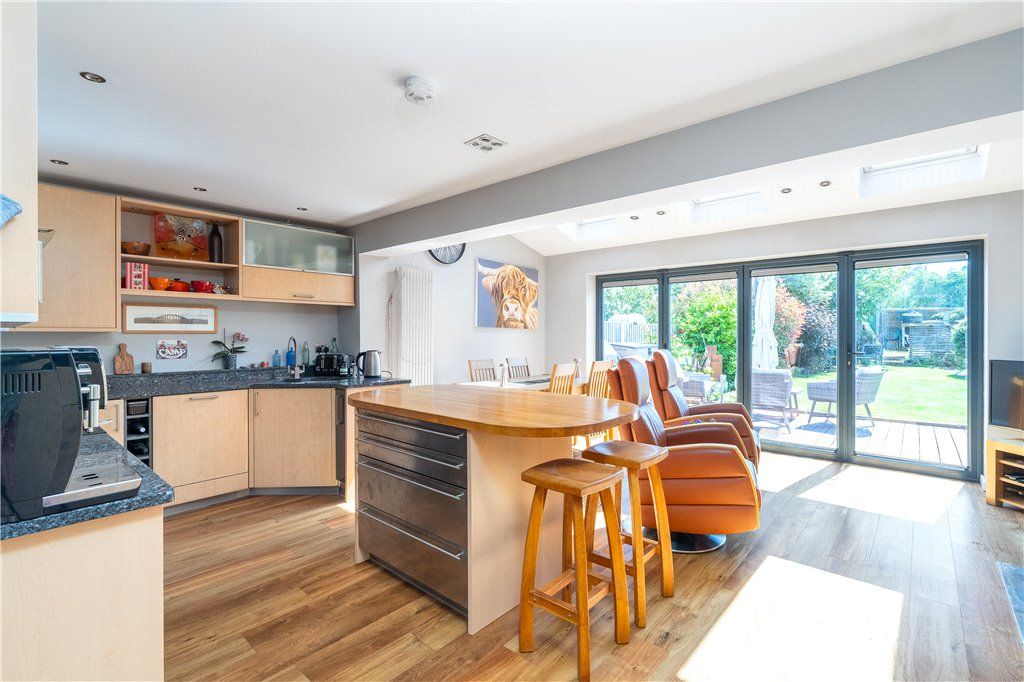 Property photo 3 of 19 Living Kitchen