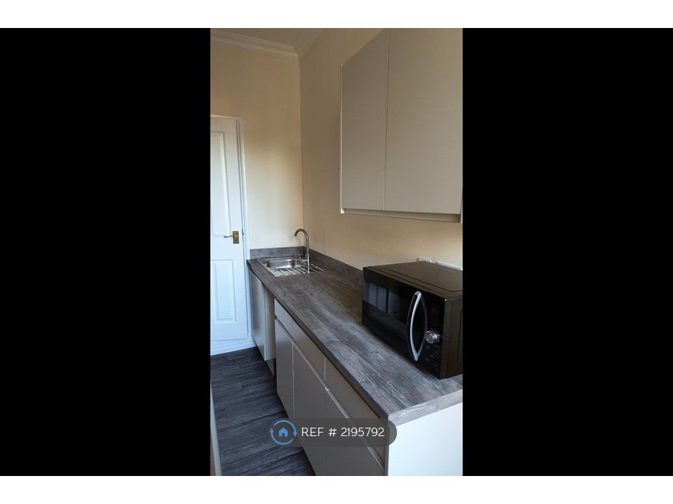 Property photo 3 of 8 Example Kitchenette