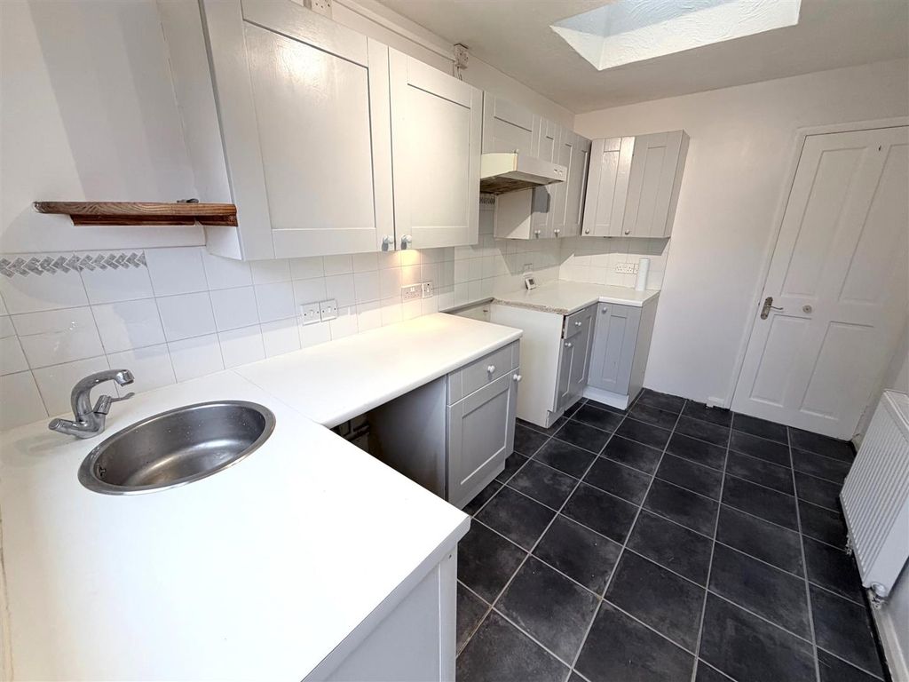 Property photo 3 of 9 3.Jpg