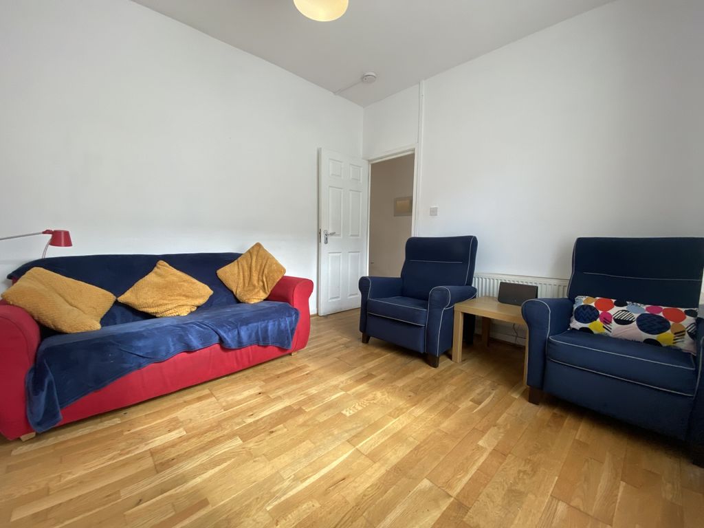Property photo 2 of 6