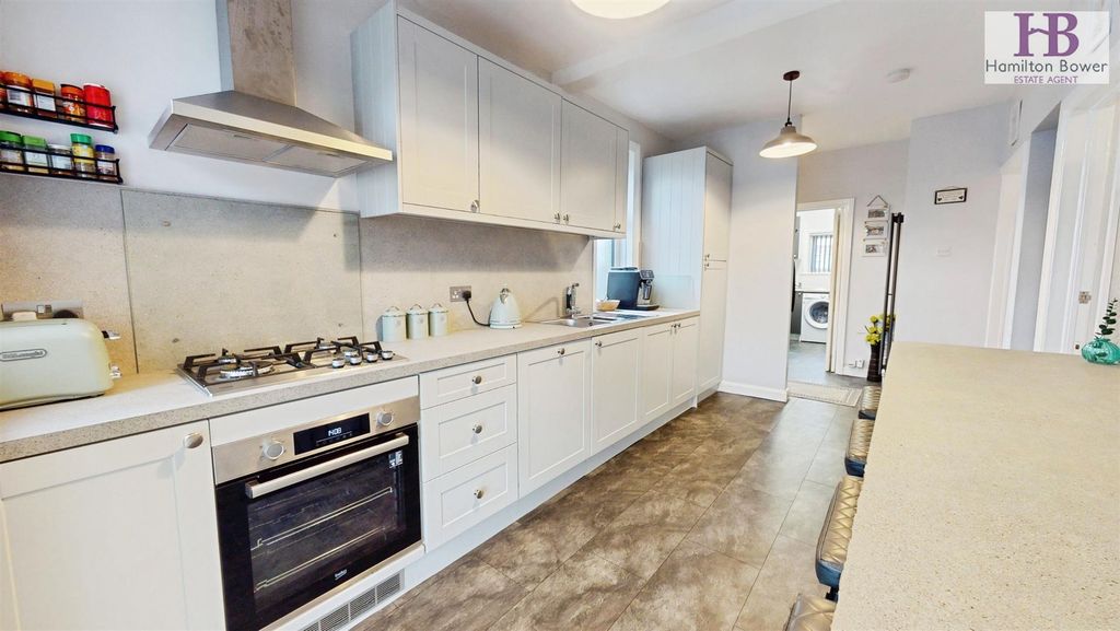 Property photo 3 of 15 57c994F2-40-Daleson-Close-01092026_105050.Jpg