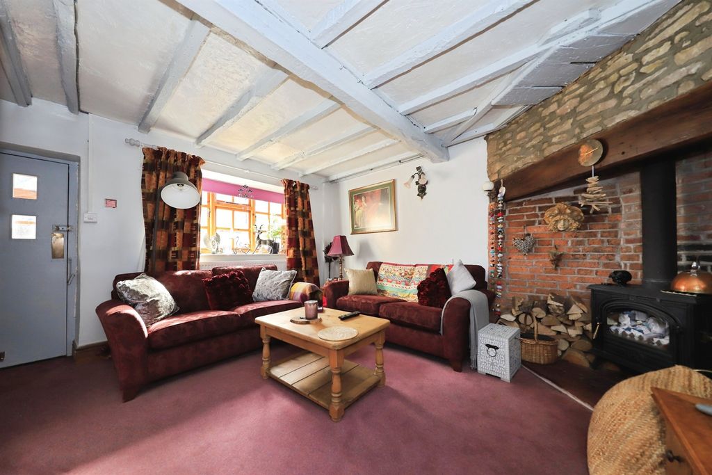 Property photo 3 of 17