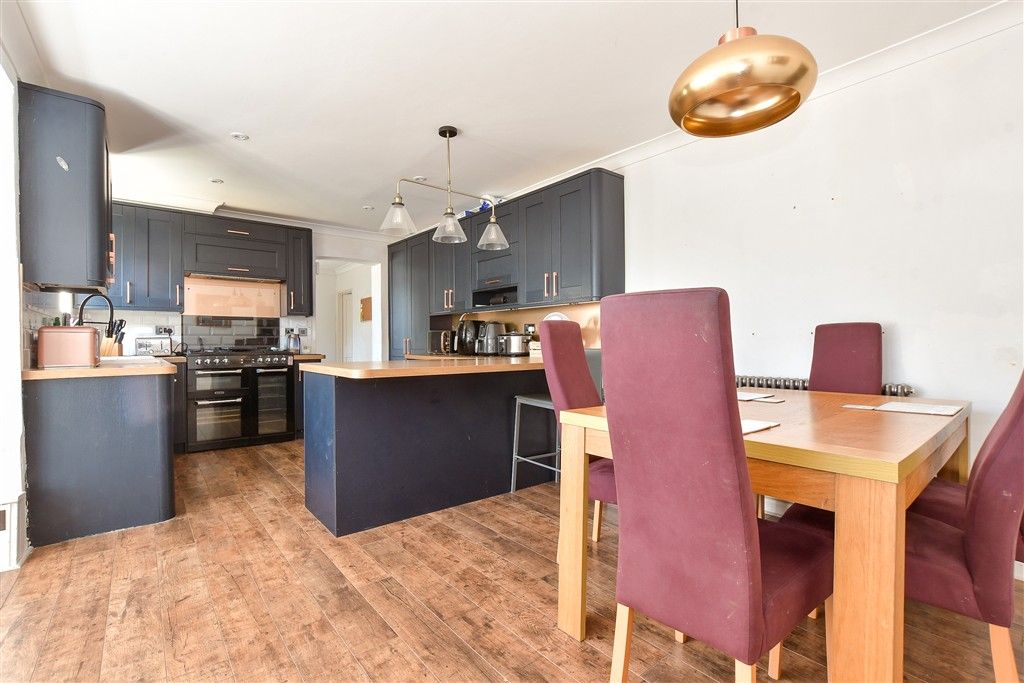 Property photo 3 of 18 Kitchen/ Dining Room