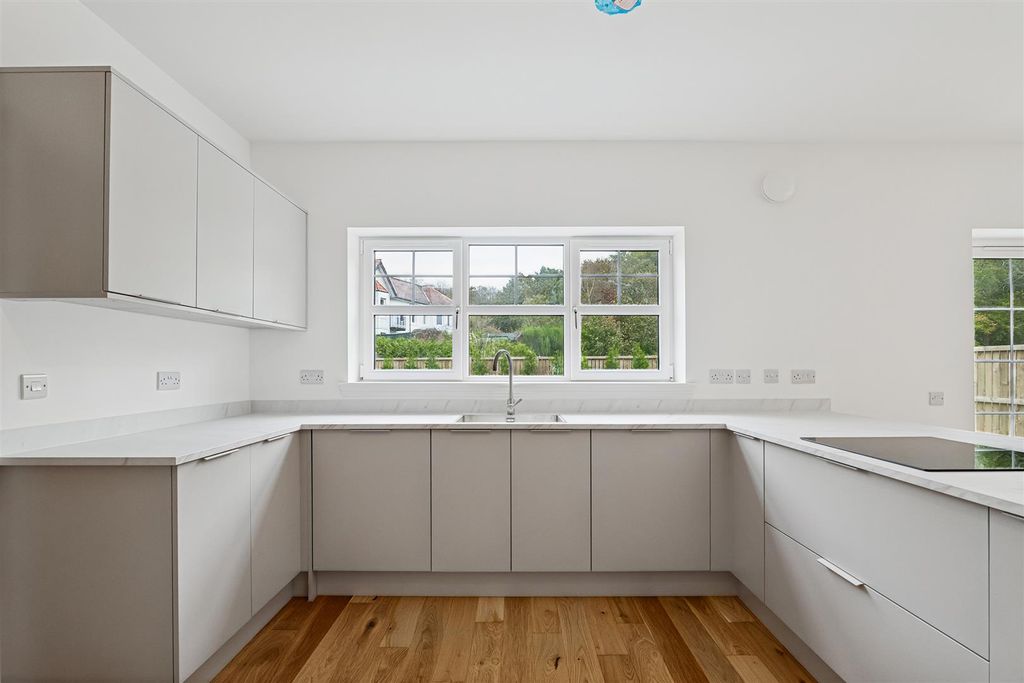 Property photo 3 of 35 P1066679.Jpg