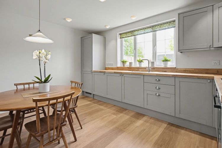 Property photo 2 of 9 327454