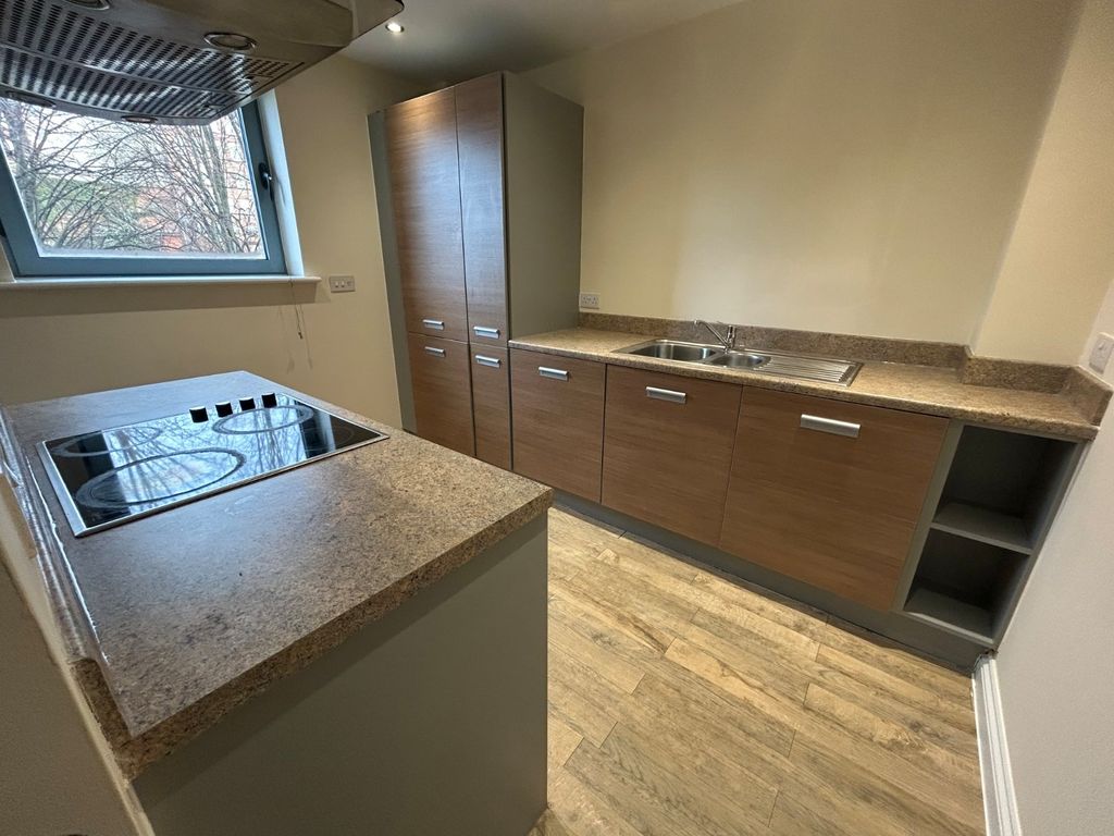 Property photo 2 of 6 Picture No. 14