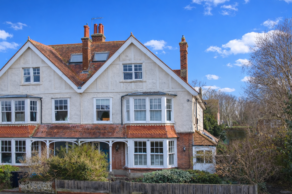 Property photo 1 of 27