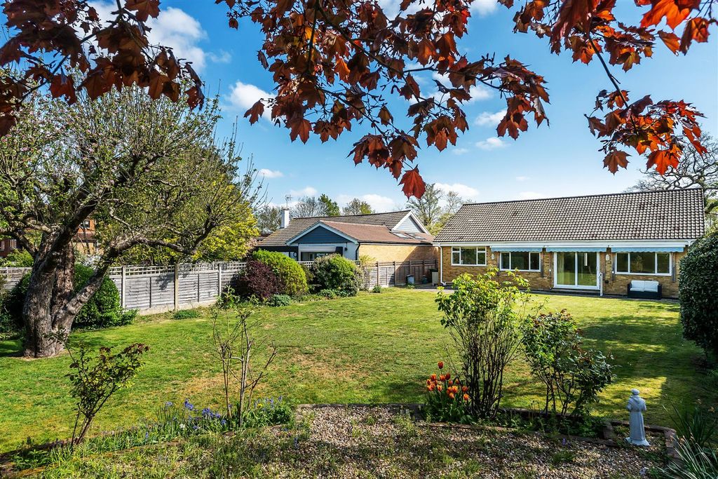 Property photo 1 of 18 31A-Woodfield-Lane-4.Jpg