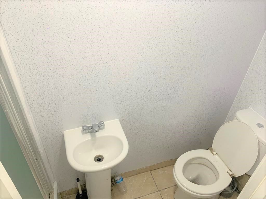 Property photo 2 of 8 Gallery