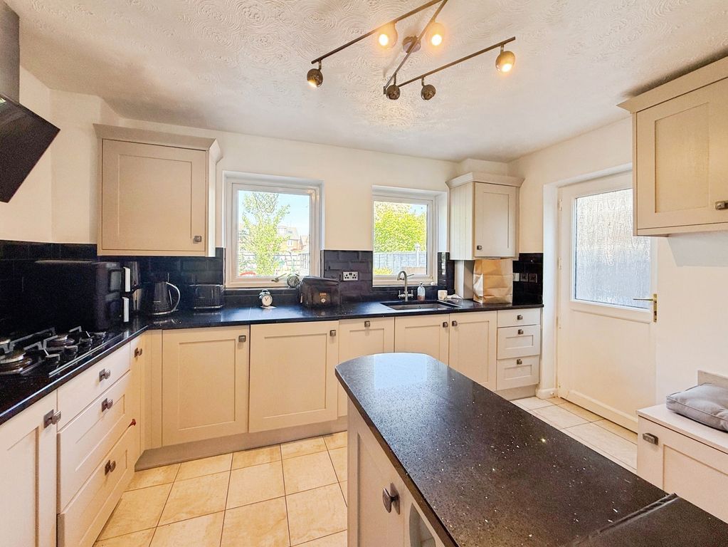 Property photo 2 of 17 Pbox-Img.Jpg