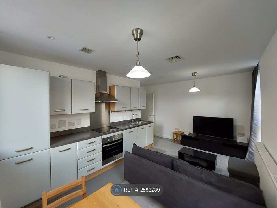 Property photo 2 of 8