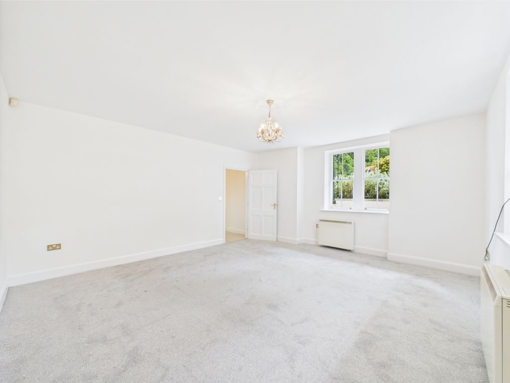 Property photo 1 of 12 Cam01740G0-Pr0391-Still002