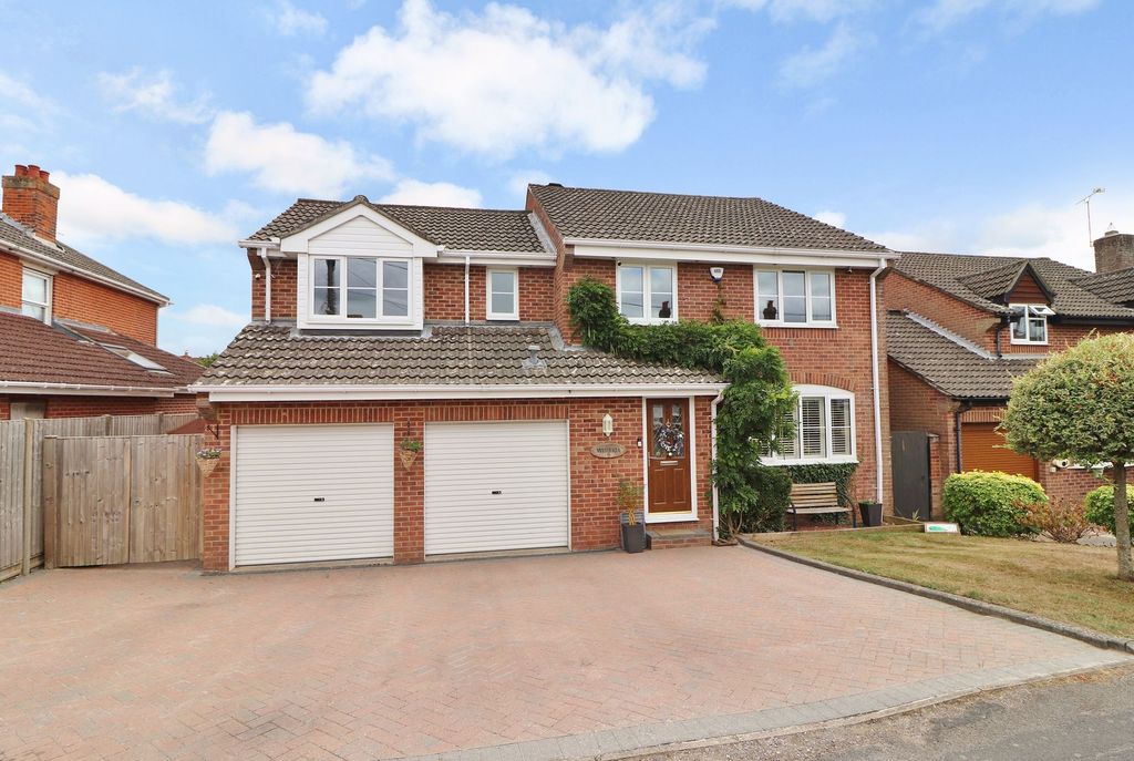 Property photo 1 of 24