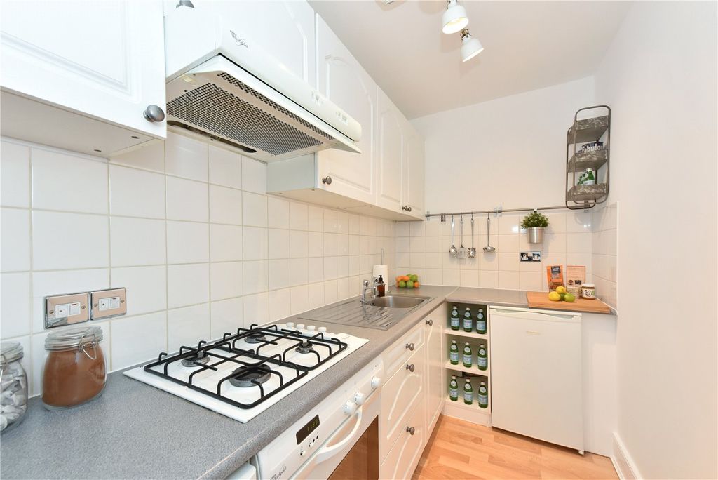 Property photo 2 of 6 Picture No. 04