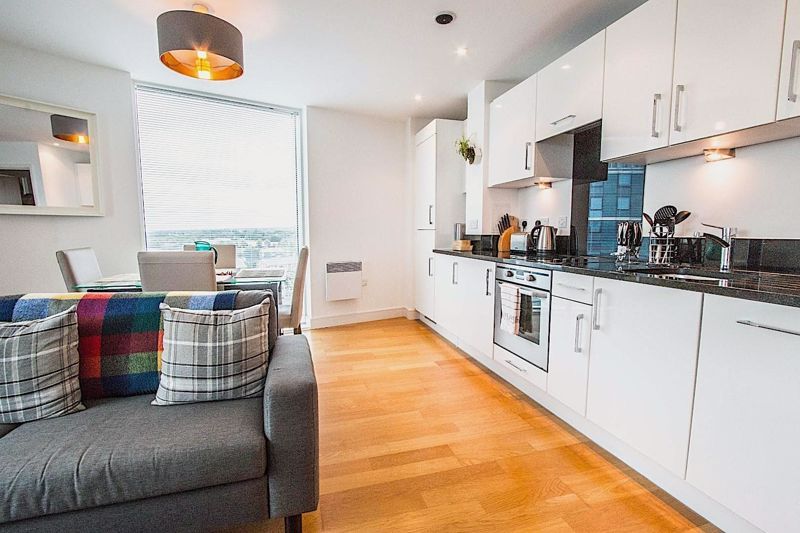 Property photo 3 of 11 Photo 2