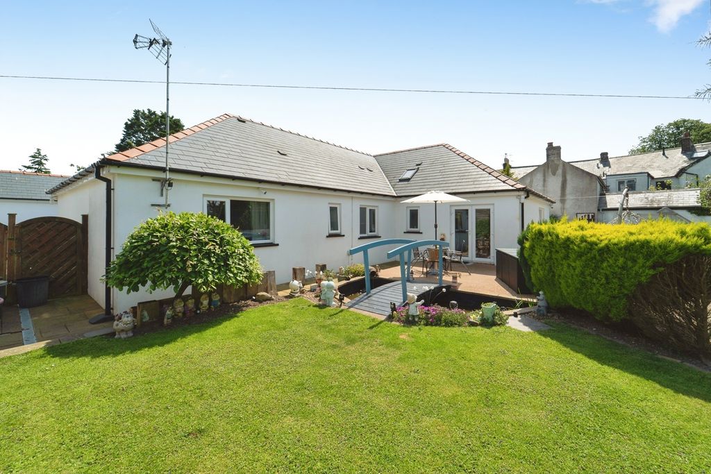 Property photo 1 of 28 Pbox-Img.Jpg