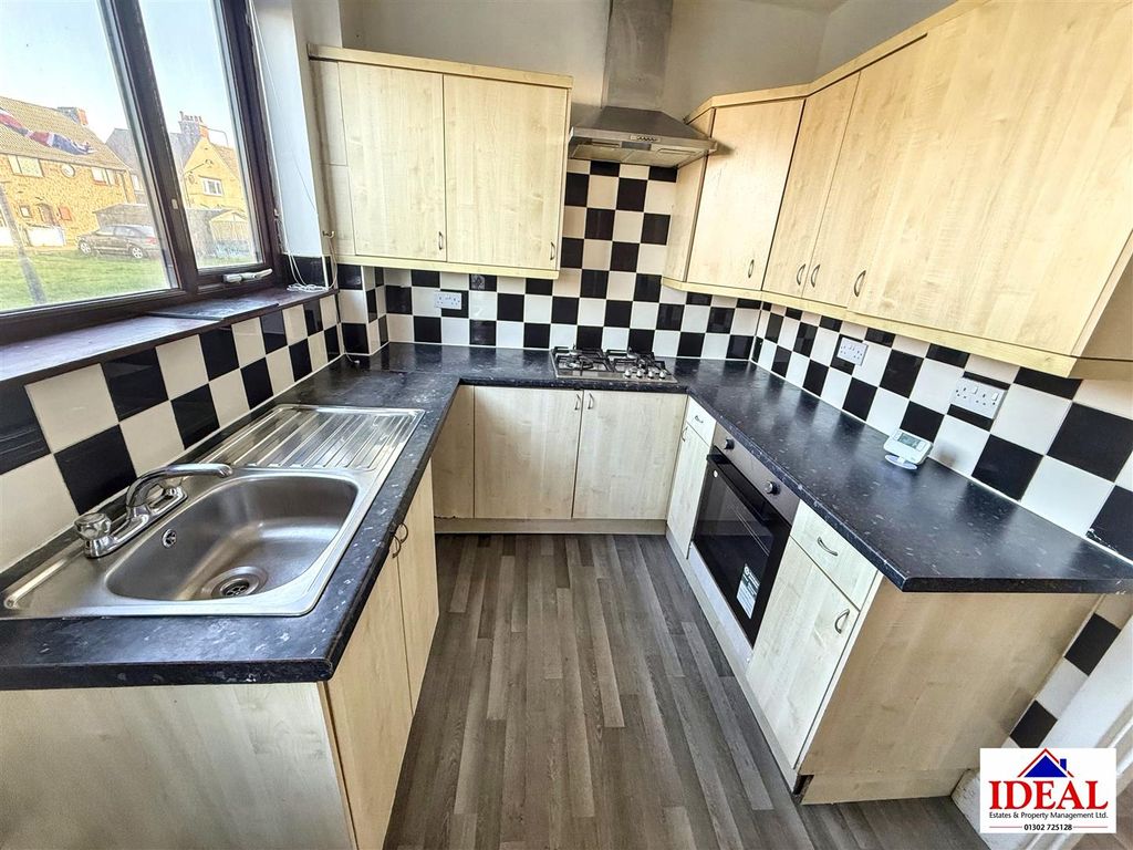 Property photo 3 of 10 Image00018.Jpg