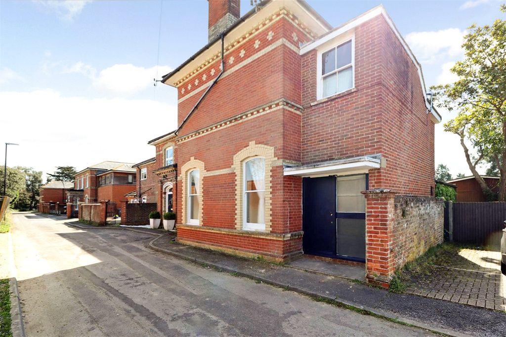 Property photo 1 of 10 Picture No. 03