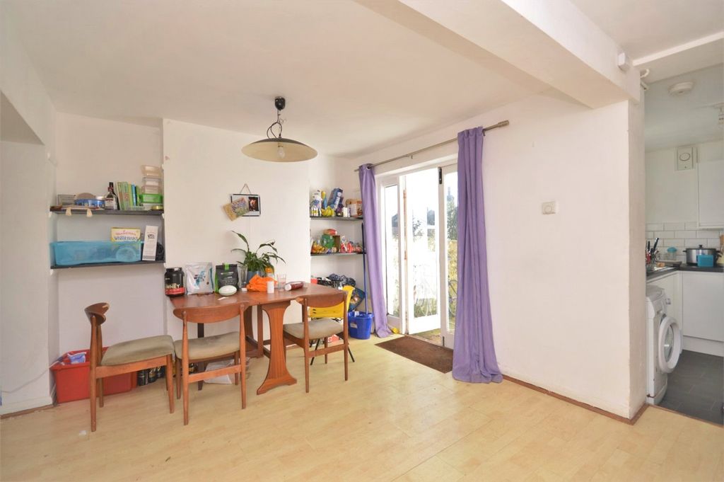 Property photo 2 of 11 Picture No. 23