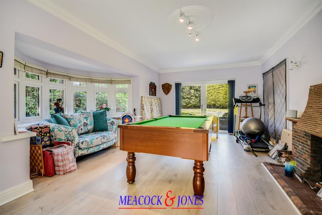 Additional image 5 of 5 bed detached house for saleHillwood Grove, Hutton Mount, Brentwood CM13
