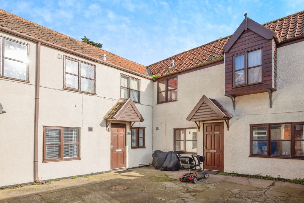 Property photo 1 of 9 Front