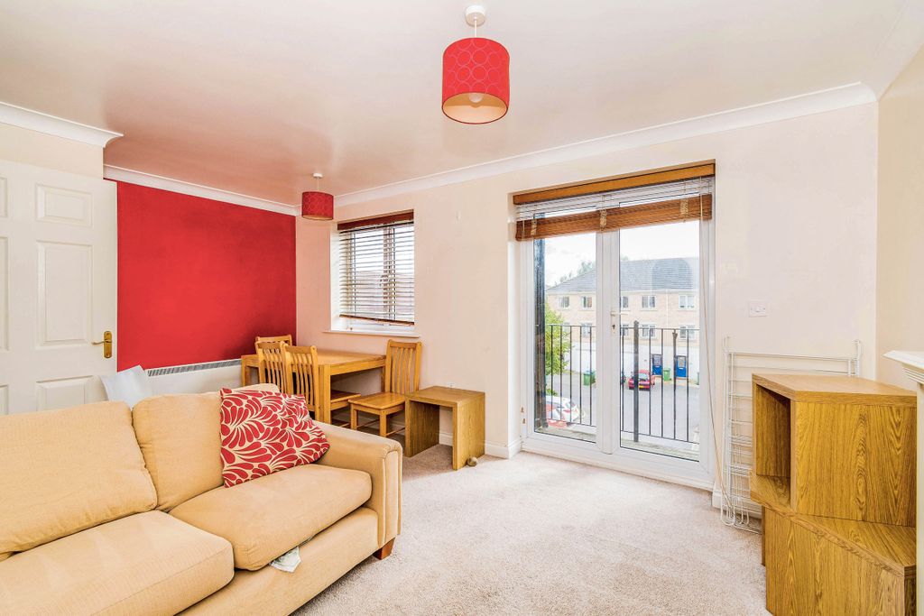 Property photo 3 of 11