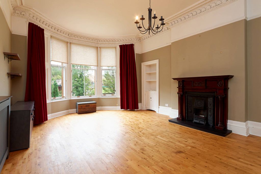 Property photo 2 of 30