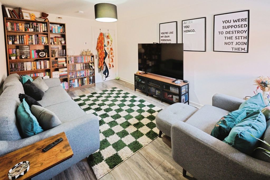 Property photo 2 of 15 Pbox-Img.Jpg