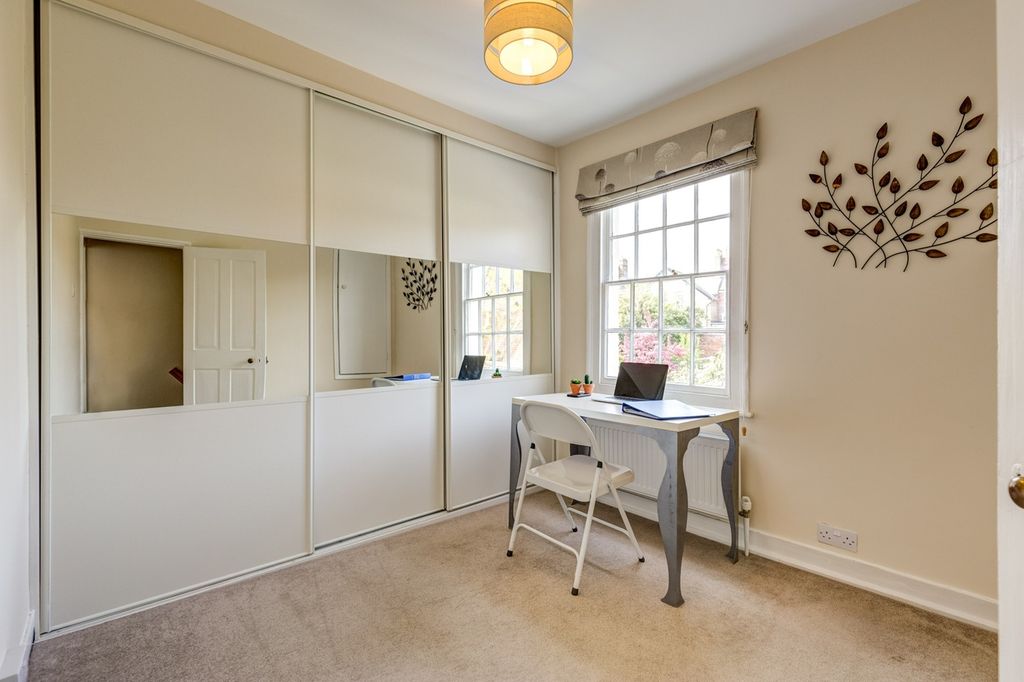 Property photo 2 of 5 Photo 1