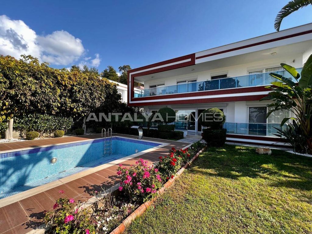 Property photo 2 of 45