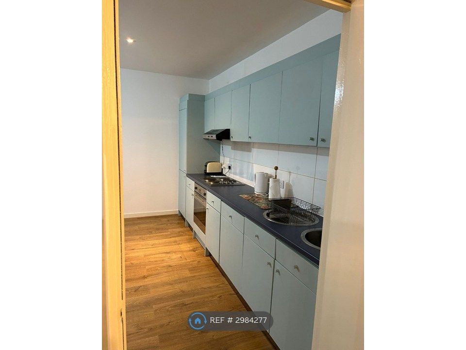 Property photo 2 of 17 Kitchen