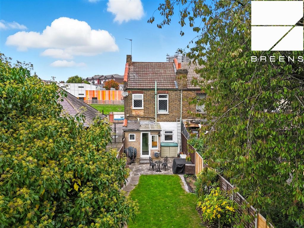 Additional image 19 of 2 bed end terrace house for saleCavendish Road, Highams Park, London E4