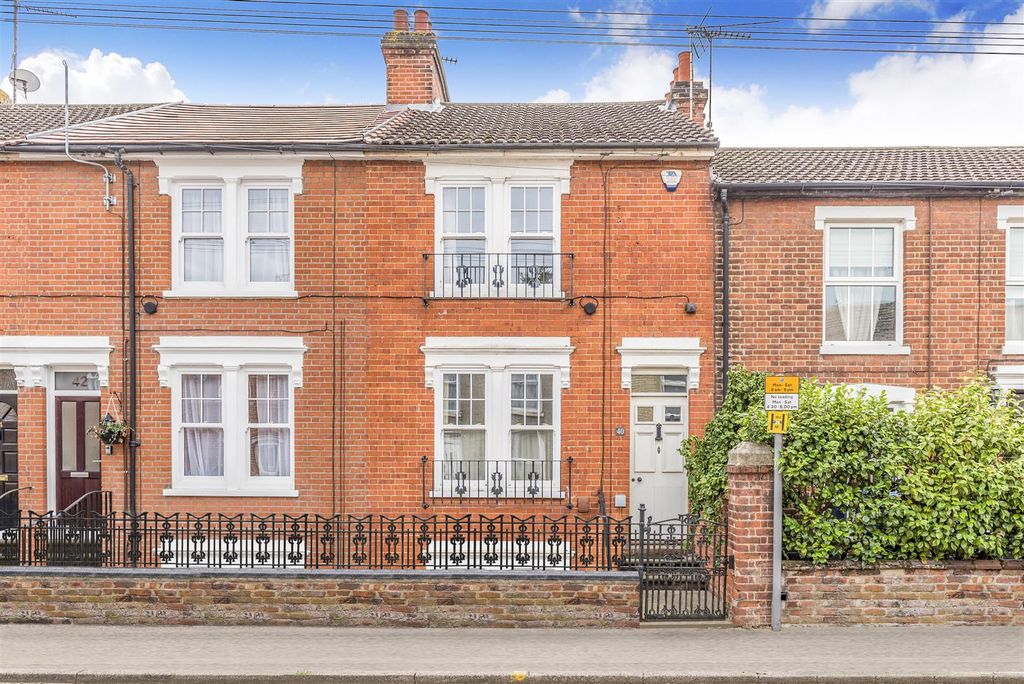 Property photo 1 of 13 Cobbold_34.Jpg